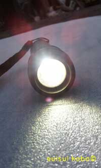 LEDライト照射